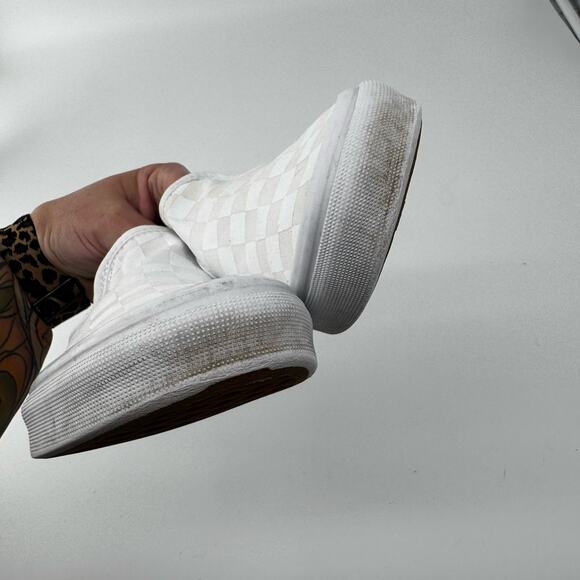 Vans Classic Checkerboard Slip On All White Canvas Skate Shoes M 5.5/ W 7 - Picture 8 of 13